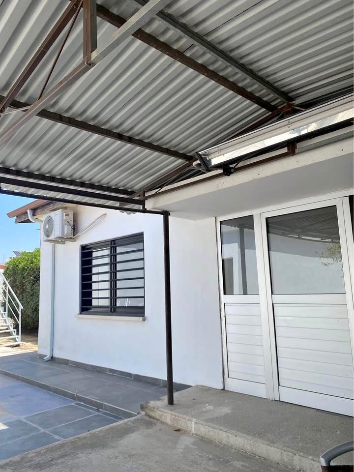 FOR RENT --- One bedroom ground floor flat in Ayios Dometios: https://www.facebook.com/marketplace/item/1477012706602369 (www.facebook.com)