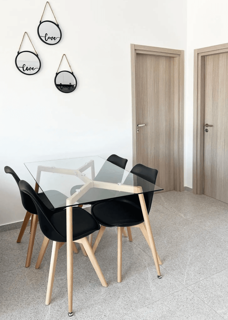 2-bedroom apartment to rent: https://www.bazaraki.com/adv/5787952_2-bedroom-apartment-to-rent (www.bazaraki.com)
