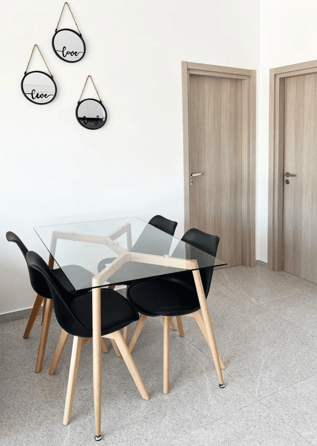 2-bedroom apartment to rent: https://www.bazaraki.com/adv/5787952_2-bedroom-apartment-to-rent (www.bazaraki.com)
