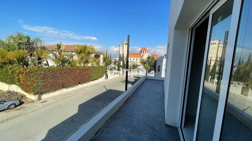 2-bedroom apartment to rent: https://www.bazaraki.com/adv/5786760_2-bedroom-apartment-to-rent (www.bazaraki.com)