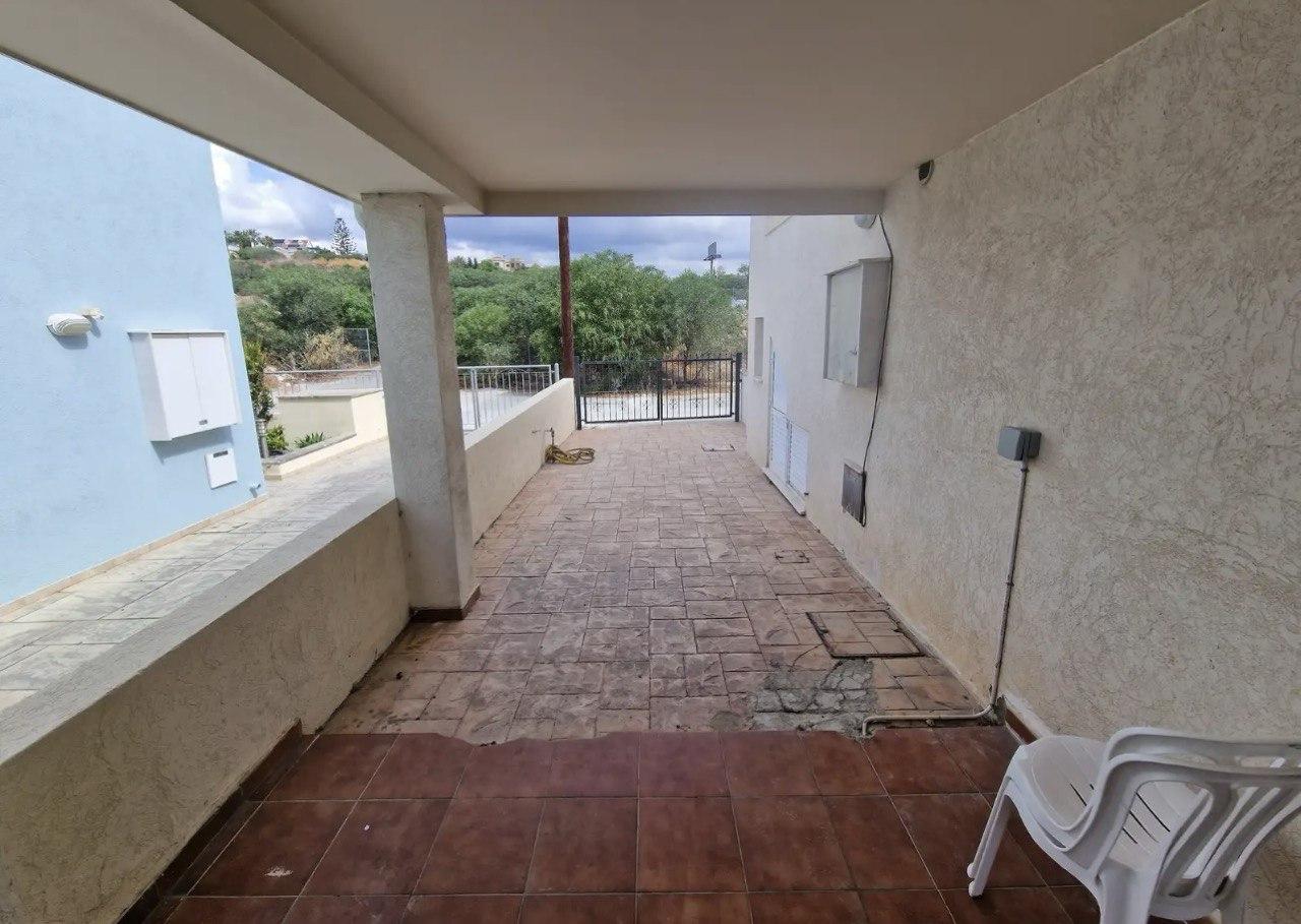 2-bedroom house in Limassol №153880: https://dom.com.cy/en/catalog/rent/153880/ (dom.com.cy)