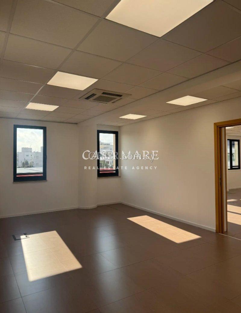 3 bedrooms Office in Strovolos: https://www.offer.com.cy/en/3-bedrooms-office-in-strovolos/21-816635/ (www.offer.com.cy)