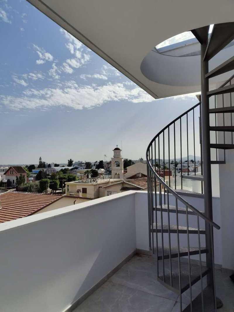 2-bedroom penthouse to rent: https://www.bazaraki.com/adv/5798704_2-bedroom-penthouse-to-rent (www.bazaraki.com)