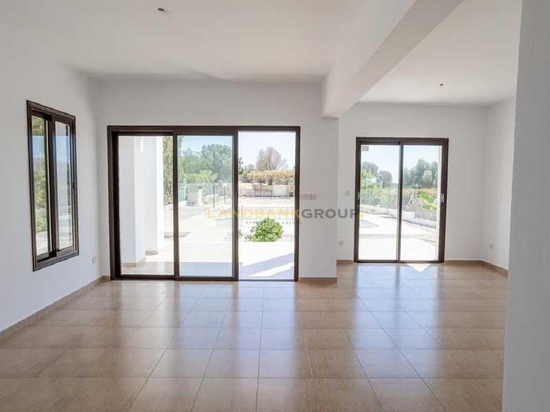 3-bedroom villa for sale: https://www.bazaraki.com/adv/5798669_3-bedroom-villa-for-sale (www.bazaraki.com)