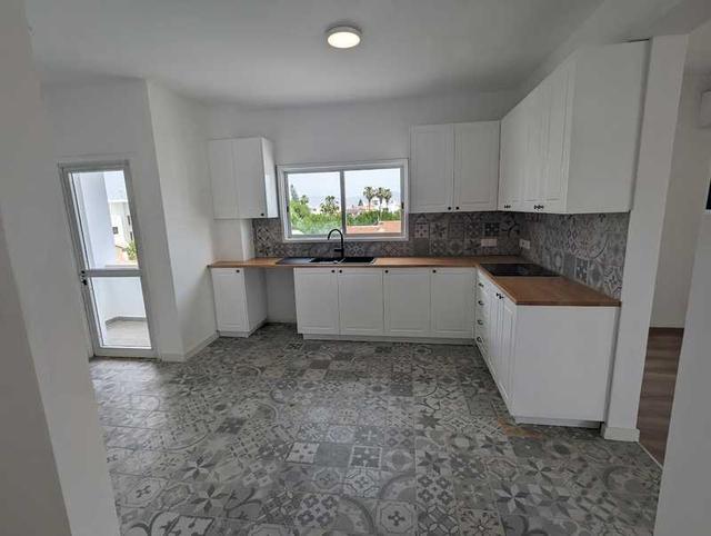 3-bedroom apartment to rent: https://www.bazaraki.com/adv/5794623_3-bedroom-apartment-to-rent (www.bazaraki.com)