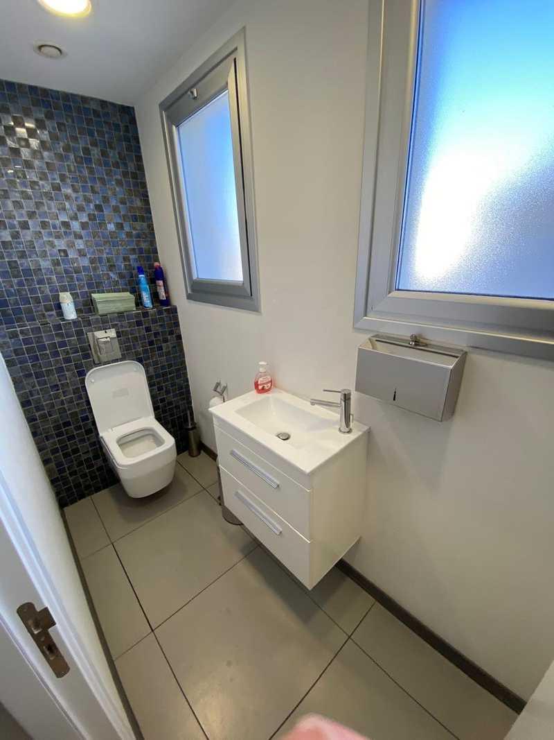 Office in mesa geitonia, limassol: https://www.bazaraki.com/adv/5792778_office-in-mesa-geitonia-limassol (www.bazaraki.com)