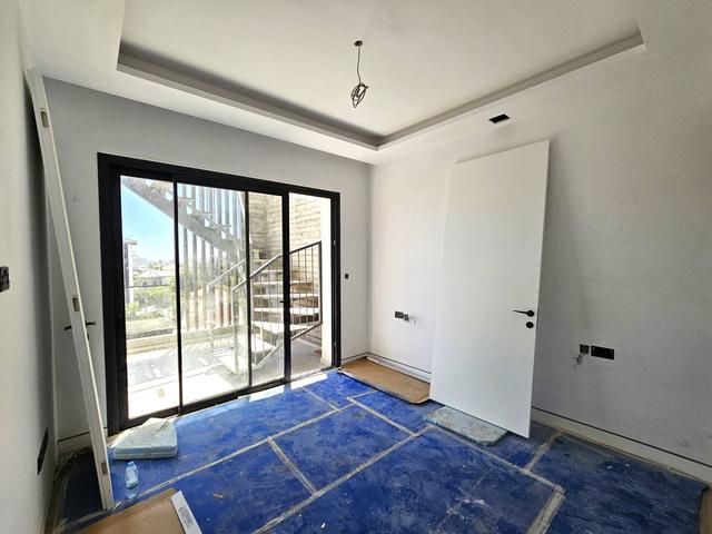 New 3-bedroom apartment in Limassol № 152862: https://dom.com.cy/en/catalog/sale/152862/ (dom.com.cy)