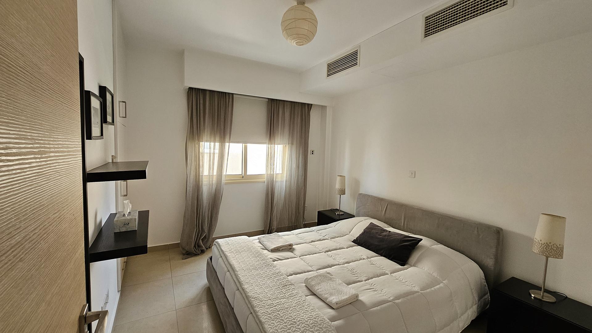 3-bedroom apartment in Paphos № 154001: https://dom.com.cy/en/catalog/sale/154001/ (dom.com.cy)