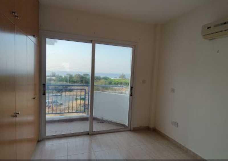 2-bedroom villa for sale: https://www.bazaraki.com/adv/5787128_2-bedroom-villa-for-sale (www.bazaraki.com)