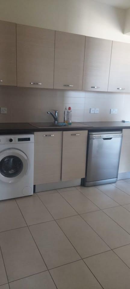 3 Beds 1 Bath Apartment/condo: https://www.facebook.com/marketplace/item/1193185722031928 (www.facebook.com)