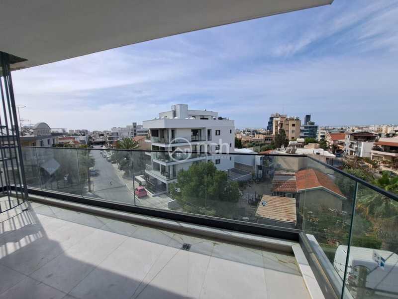 3-bedroom penthouse to rent: https://www.bazaraki.com/adv/5795385_3-bedroom-penthouse-to-rent (www.bazaraki.com)