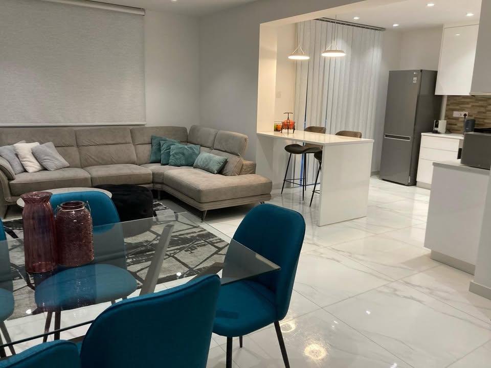 FOR RENT Fully renovated 4-bedroom apartment Neapolis area, Limassol: https://www.facebook.com/marketplace/item/1845773462935069 (www.facebook.com)