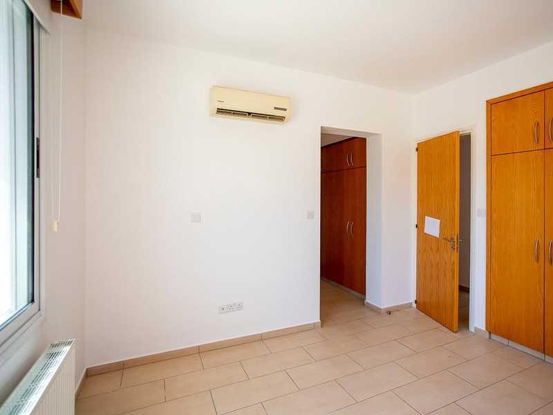 4-bedroom villa for sale: https://www.bazaraki.com/adv/5797316_4-bedroom-villa-for-sale (www.bazaraki.com)