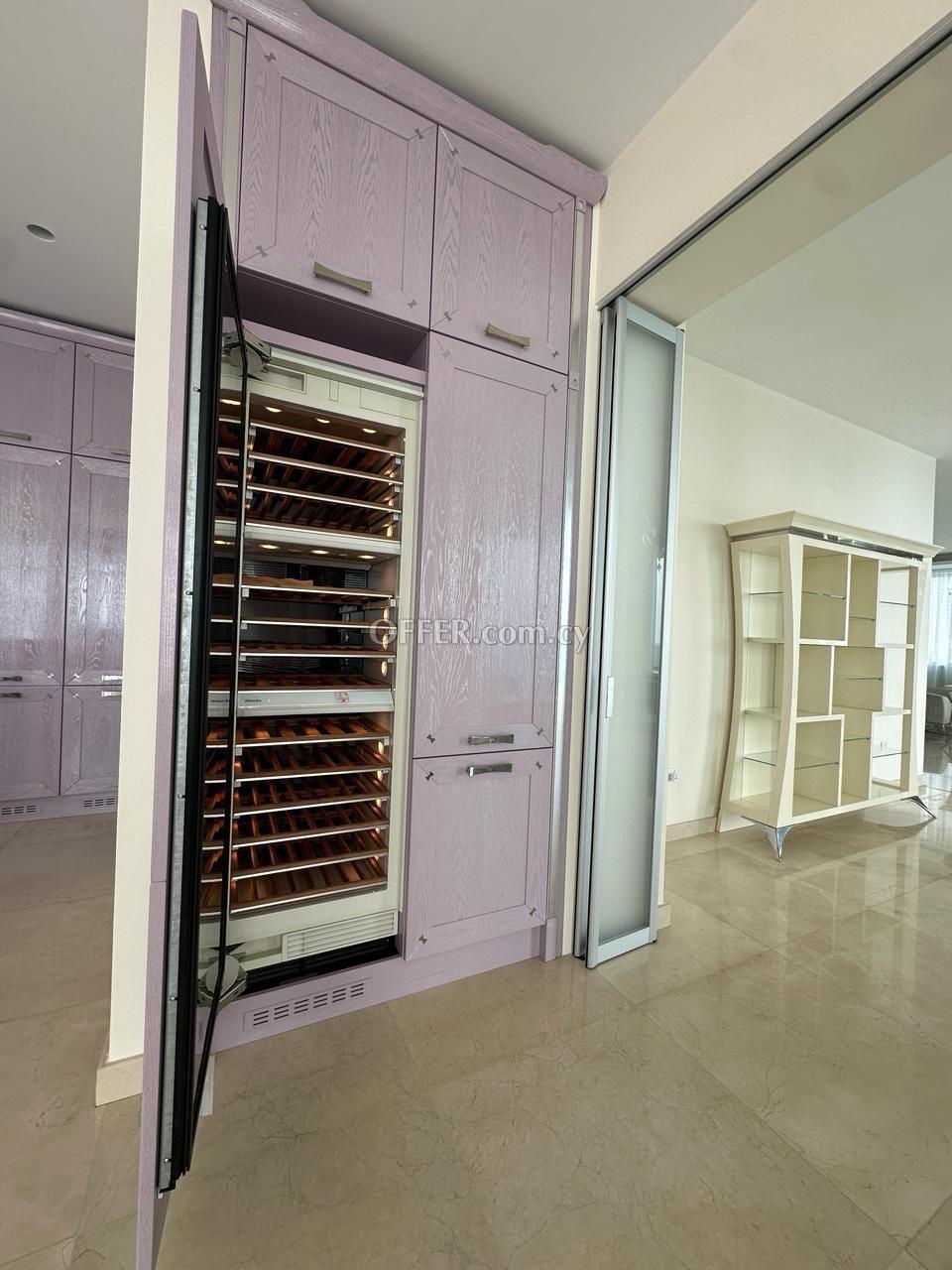 Apartment (Penthouse) in Neapoli, Limassol for Sale: https://www.offer.com.cy/en/apartment-penthouse-in-neapoli-limassol-for-sale/21-816375/ (www.offer.com.cy)