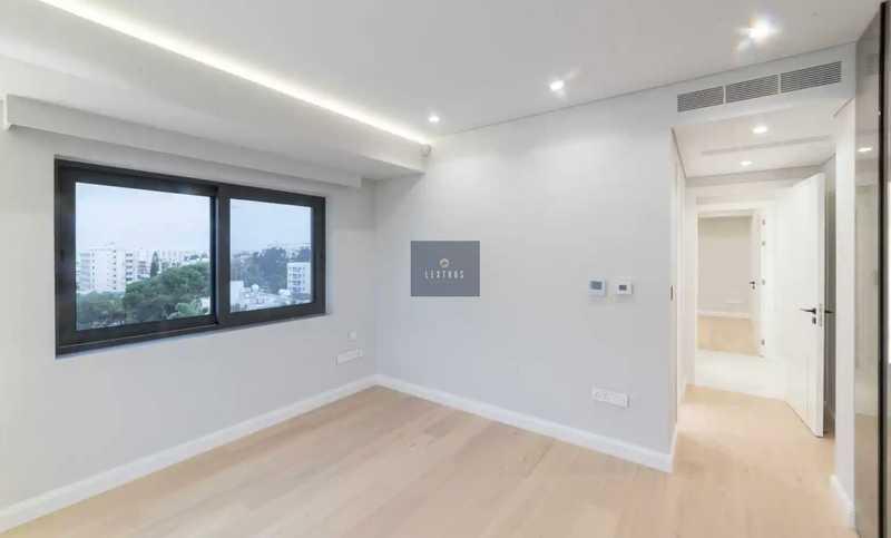 3-bedroom apartment to rent: https://www.bazaraki.com/adv/5791323_3-bedroom-apartment-to-rent (www.bazaraki.com)
