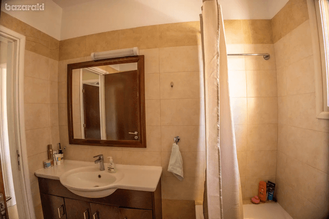 2-bedroom apartment to rent: https://www.bazaraki.com/adv/5795063_2-bedroom-apartment-to-rent (www.bazaraki.com)