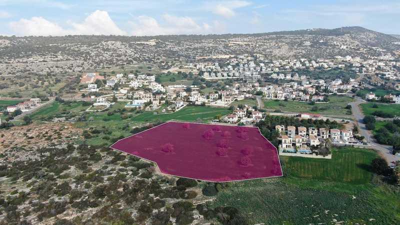 Residential land 4390 m²: https://www.bazaraki.com/adv/5799548_residential-land-4390-m2 (www.bazaraki.com)