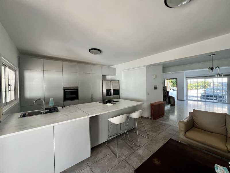 3-bedroom detached house to rent: https://www.bazaraki.com/adv/5798503_3-bedroom-detached-house-to-rent (www.bazaraki.com)