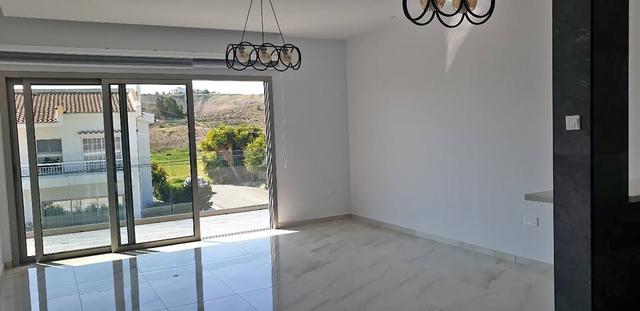 Διαμέρισμα: https://www.facebook.com/marketplace/item/2417817391907983 (www.facebook.com)