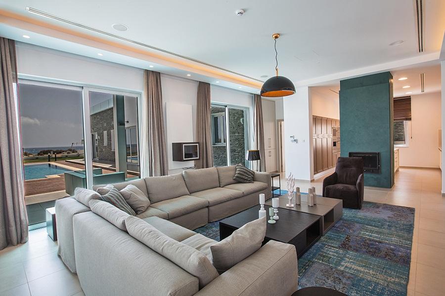 New 5-bedroom villa in Famagusta № 152048: https://dom.com.cy/en/catalog/sale/152048/ (dom.com.cy)