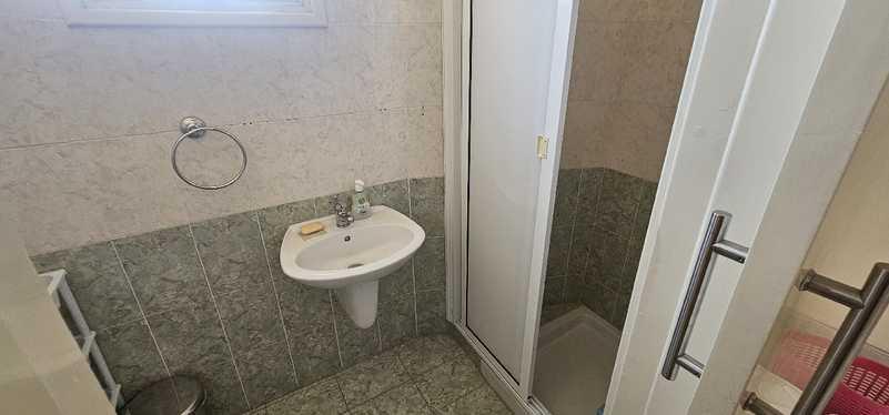 2-bedroom apartment to rent: https://www.bazaraki.com/adv/5786921_2-bedroom-apartment-to-rent (www.bazaraki.com)