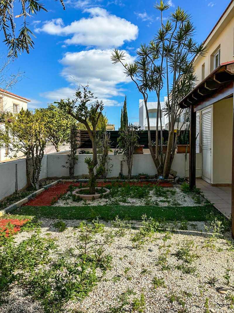 3-bedroom detached house to rent: https://www.bazaraki.com/adv/5798566_3-bedroom-detached-house-to-rent (www.bazaraki.com)