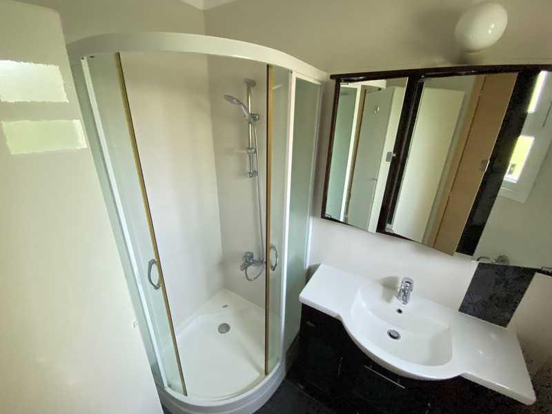 3-bedroom apartment to rent: https://www.bazaraki.com/adv/5793181_3-bedroom-apartment-to-rent (www.bazaraki.com)