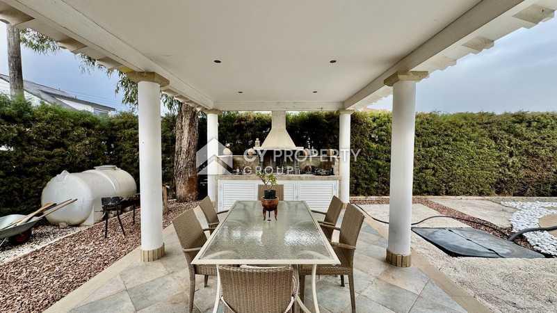 4-bedroom detached house for sale: https://www.bazaraki.com/adv/5786974_4-bedroom-detached-house-for-sale (www.bazaraki.com)