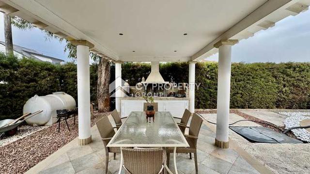 4-bedroom detached house for sale: https://www.bazaraki.com/adv/5786974_4-bedroom-detached-house-for-sale (www.bazaraki.com)