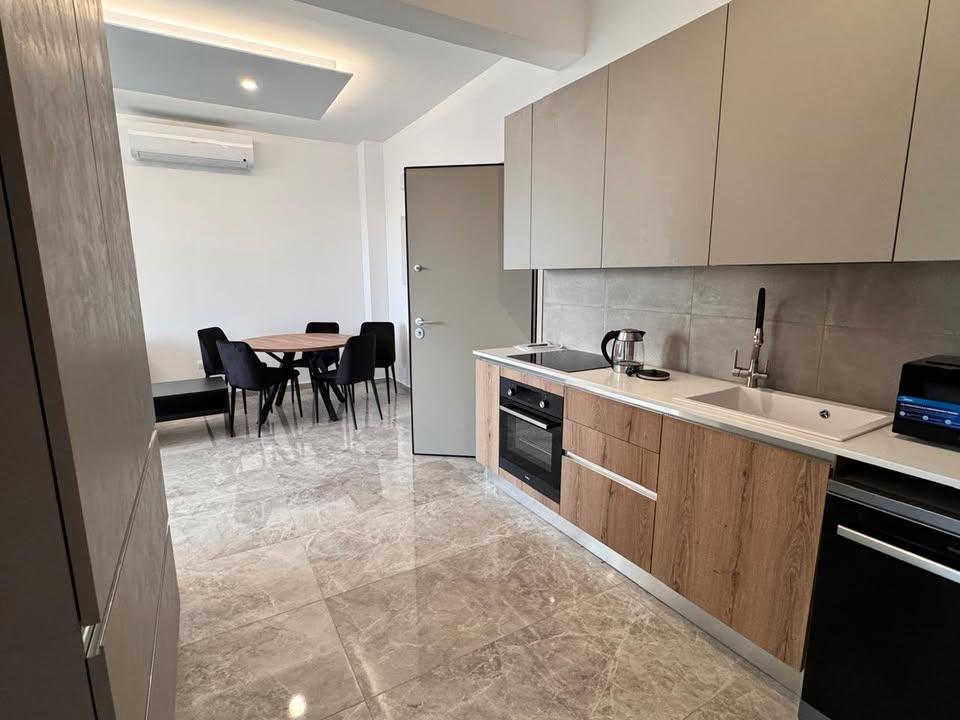2 Beds 2 Baths Apartment/condo: https://www.facebook.com/marketplace/item/1020666716917661 (www.facebook.com)