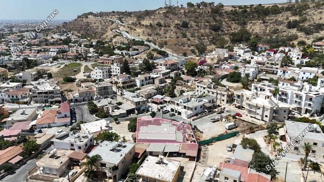 800 SQM Residential Plot for sale in Oroklini, Larnaca: https://www.buysellcyprus.com/property-for-sale/larnaca/oroklini/plot-for-sale-oroklini-larnaca-1796715.html (www.buysellcyprus.com)