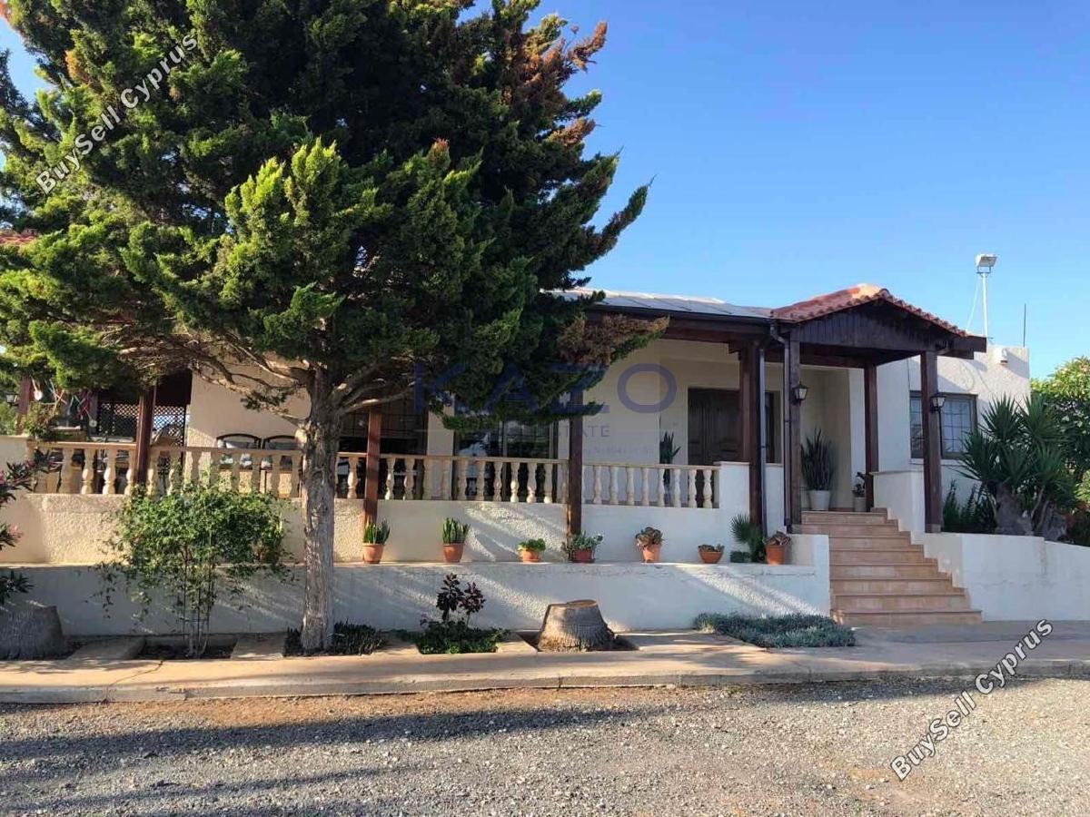 3 Bedroom Detached house for sale in Ayia Napa, Famagusta: https://www.buysellcyprus.com/property-for-sale/famagusta/ayia-napa/3-bed-detached-house-for-sale-ayia-napa-famagusta-1757702.html (www.buysellcyprus.com)