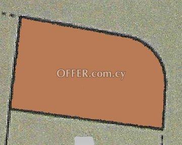 Residential Plot Of 501 Sq.M. In Pera Chorio, Nicosia: https://www.offer.com.cy/en/residential-plot-of-501-sq-m-in-pera-chorio-nicosia/21-620639/ (www.offer.com.cy)
