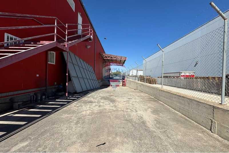 Prime industrial warehouse in aradippou: https://www.bazaraki.com/adv/5789316_prime-industrial-warehouse-in-aradippou (www.bazaraki.com)