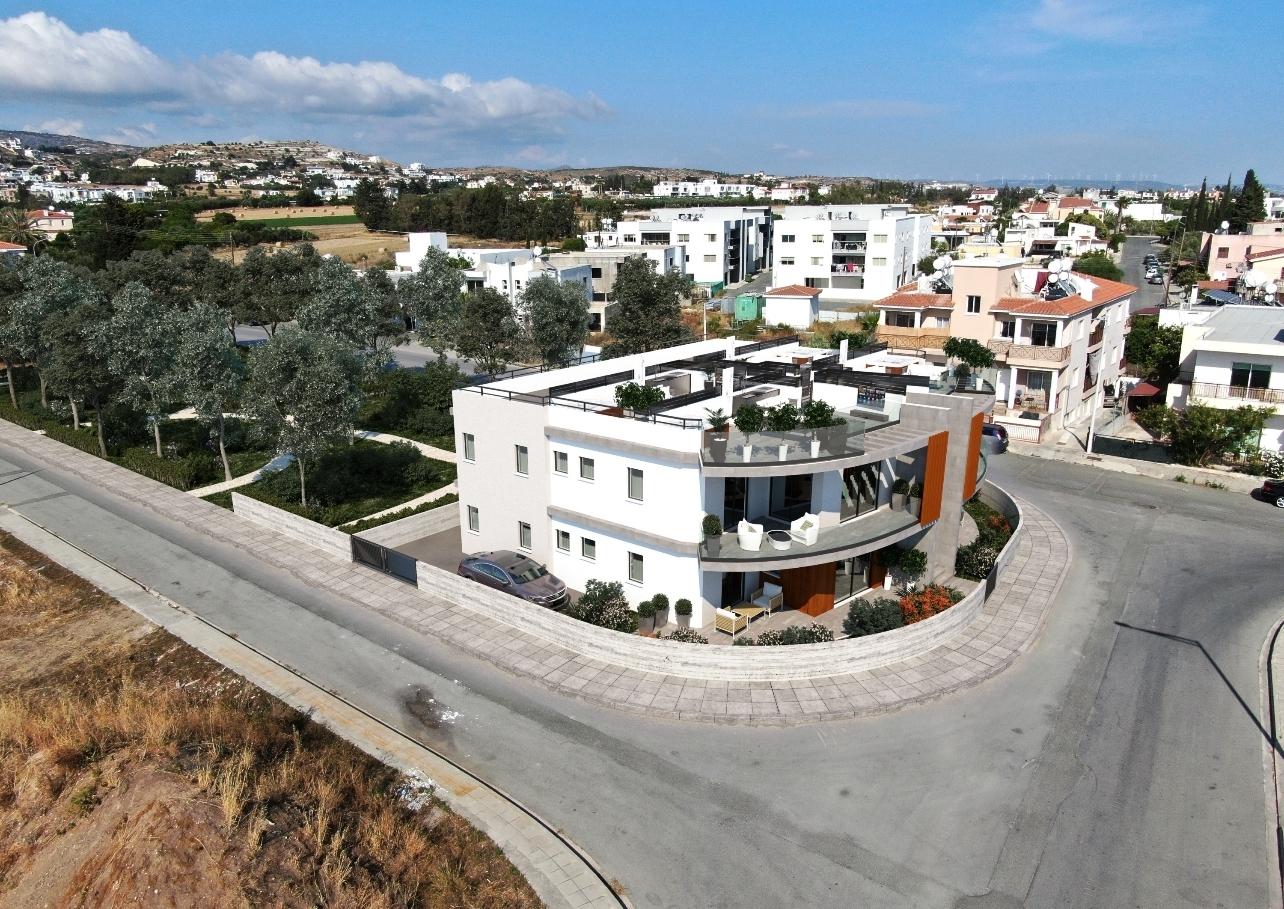 New 3-bedroom flat in Paphos № 153668: https://dom.com.cy/en/catalog/sale/153668/ (dom.com.cy)