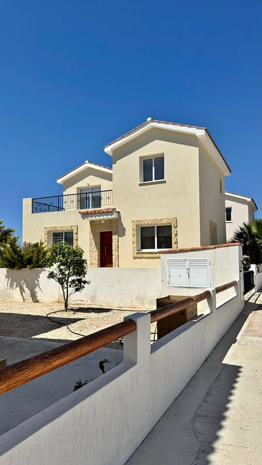 Villa new in Konia Paphos 3 bedrooms for rent: https://www.facebook.com/marketplace/item/709090668125171 (www.facebook.com)
