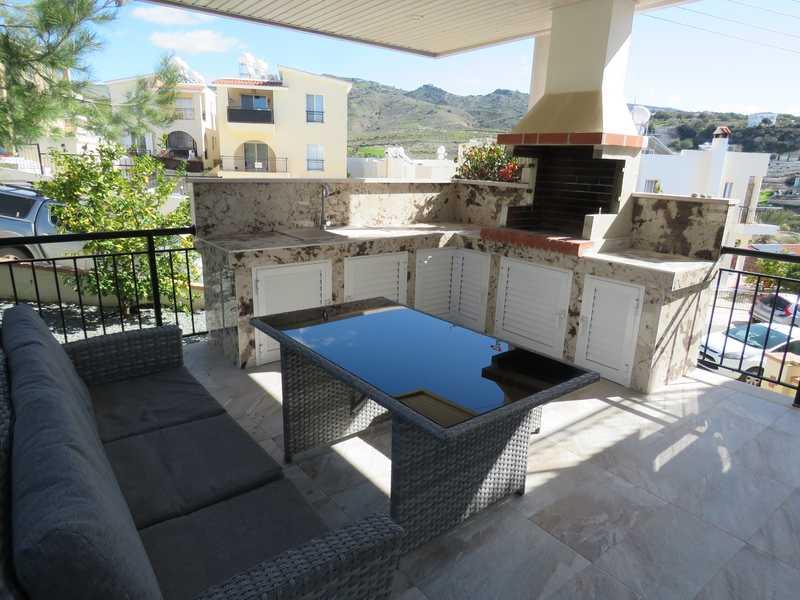 4-bedroom detached house to rent: https://www.bazaraki.com/adv/5798352_4-bedroom-detached-house-to-rent (www.bazaraki.com)