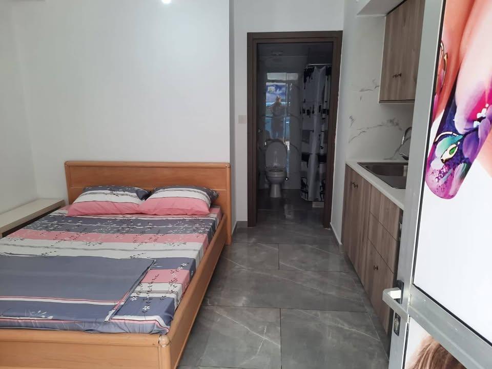 Studio for rent: https://www.facebook.com/marketplace/item/1663390100974787 (www.facebook.com)