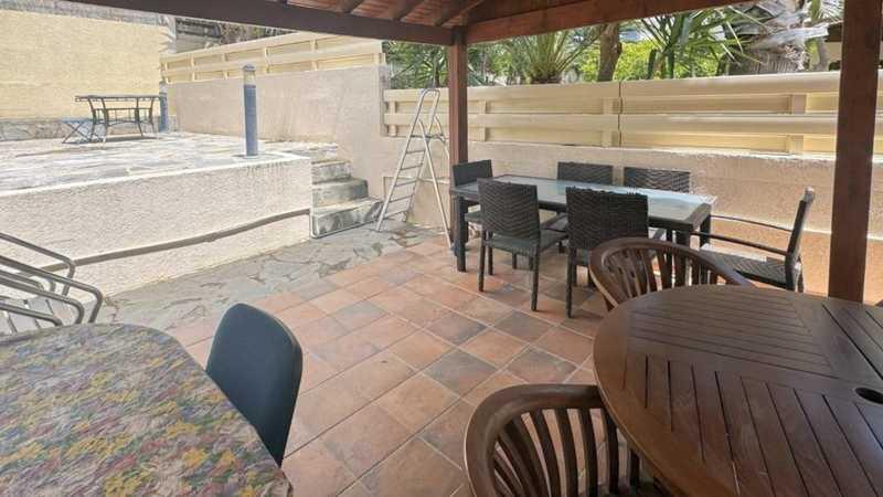 4-bedroom villa for sale: https://www.bazaraki.com/adv/5790833_4-bedroom-villa-for-sale (www.bazaraki.com)