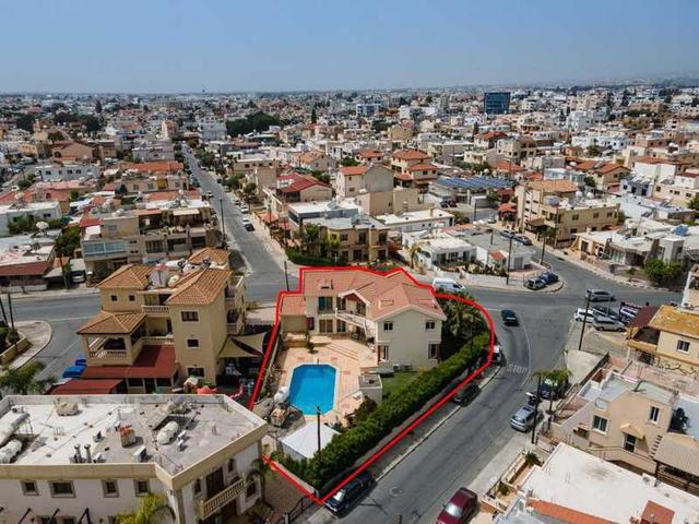 4-bedroom detached house for sale: https://www.bazaraki.com/adv/5799691_4-bedroom-detached-house-for-sale (www.bazaraki.com)