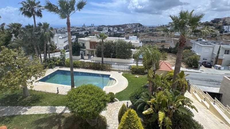 4-bedroom villa for sale: https://www.bazaraki.com/adv/5790833_4-bedroom-villa-for-sale (www.bazaraki.com)