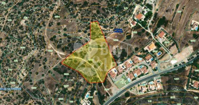 Residential land 13713 m²: https://www.bazaraki.com/adv/5795622_residential-land-13713-m2 (www.bazaraki.com)