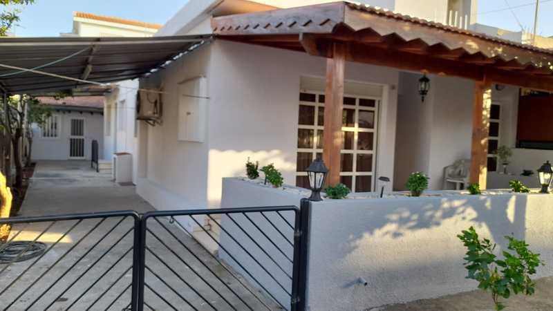 2-bedroom semi-detached to rent: https://www.bazaraki.com/adv/5797579_2-bedroom-semi-detached-to-rent (www.bazaraki.com)