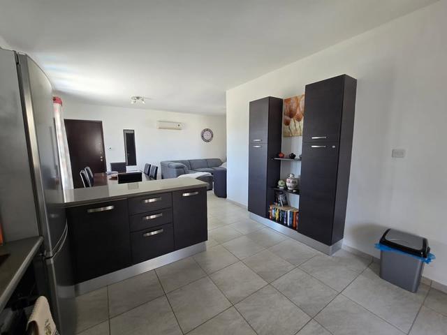 2 Beds 2 Baths Apartment/condo: https://www.facebook.com/marketplace/item/1320141852390869 (www.facebook.com)