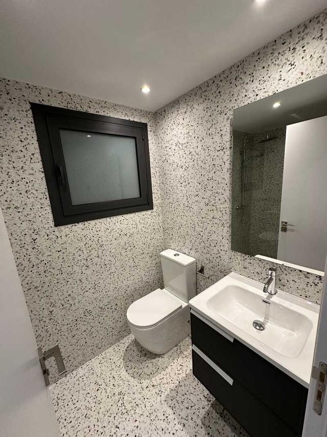 2-bedroom apartment to rent: https://www.bazaraki.com/adv/5767048_2-bedroom-apartment-to-rent (www.bazaraki.com)