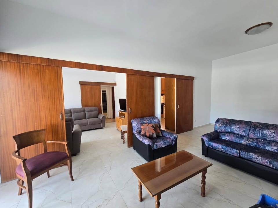 3 Beds 2 Baths House: https://www.facebook.com/marketplace/item/1225569052623149 (www.facebook.com)