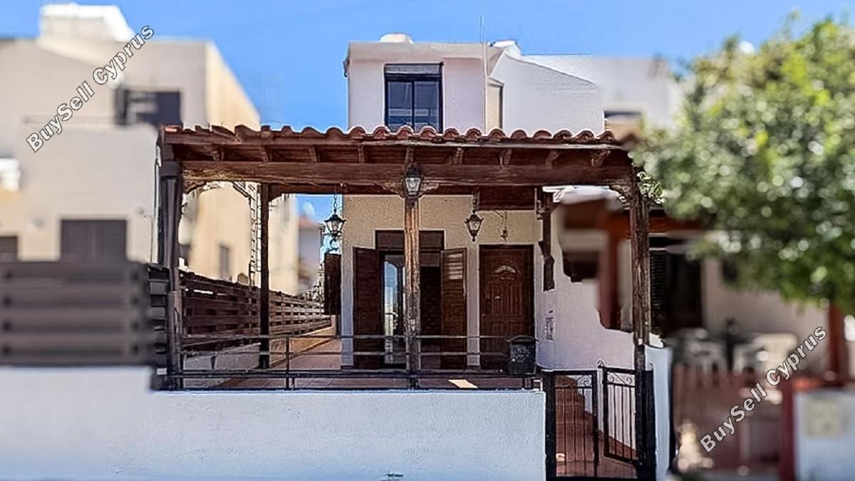 2 Bedroom Detached house for sale in Oroklini, Larnaca: https://www.buysellcyprus.com/property-for-sale/larnaca/oroklini/2-bed-detached-house-for-sale-oroklini-larnaca-1796750.html (www.buysellcyprus.com)