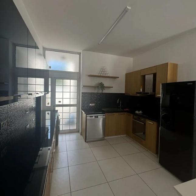 3-bedroom house in Limassol №152737: https://dom.com.cy/en/catalog/rent/152737/ (dom.com.cy)