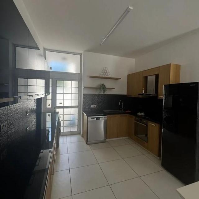 3-bedroom house in Limassol №152737: https://dom.com.cy/en/catalog/rent/152737/ (dom.com.cy)