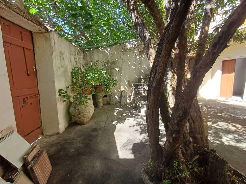 4-bedroom semi-detached for sale: https://www.bazaraki.com/adv/5787352_4-bedroom-semi-detached-for-sale (www.bazaraki.com)